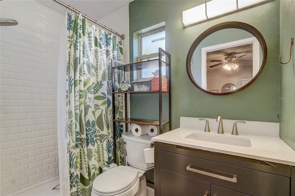 Active With Contract: $375,000 (3 beds, 2 baths, 1200 Square Feet)