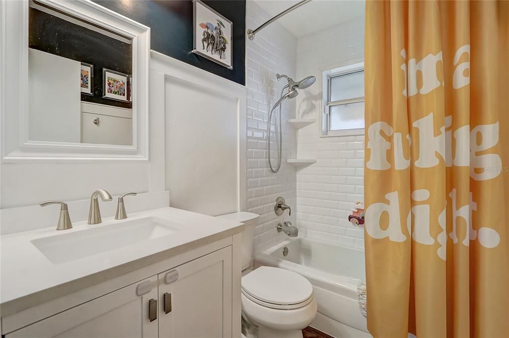 Active With Contract: $375,000 (3 beds, 2 baths, 1200 Square Feet)