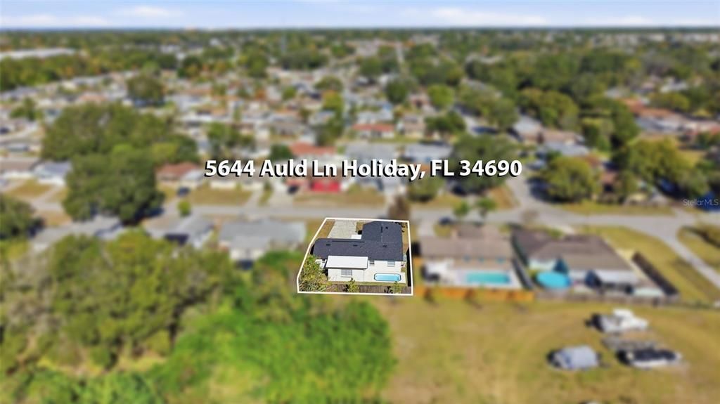 Active With Contract: $320,000 (3 beds, 2 baths, 1466 Square Feet)