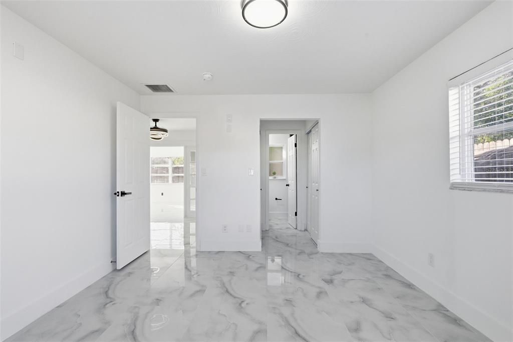 Active With Contract: $320,000 (3 beds, 2 baths, 1466 Square Feet)