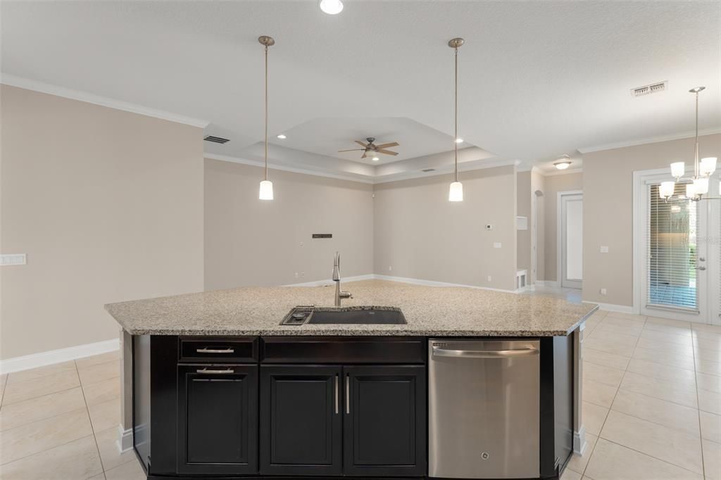 待售: $870,000 (4 贝兹, 3 浴室, 3010 平方英尺)