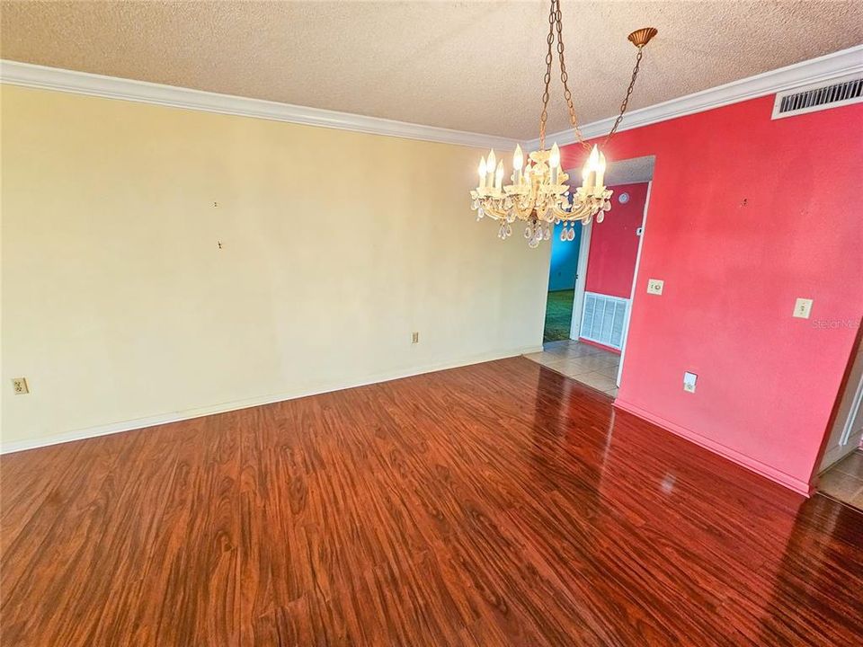 For Sale: $249,000 (2 beds, 2 baths, 1450 Square Feet)