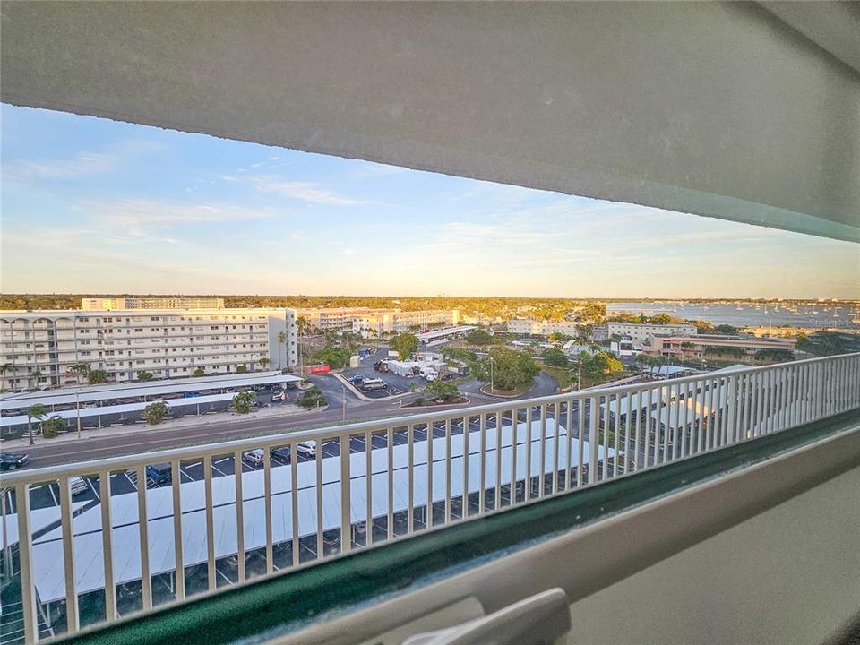 For Sale: $249,000 (2 beds, 2 baths, 1450 Square Feet)