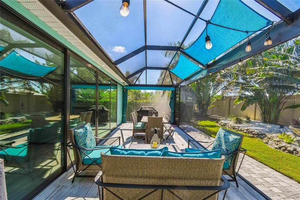 For Sale: $449,000 (1 beds, 1 baths, 1000 Square Feet)