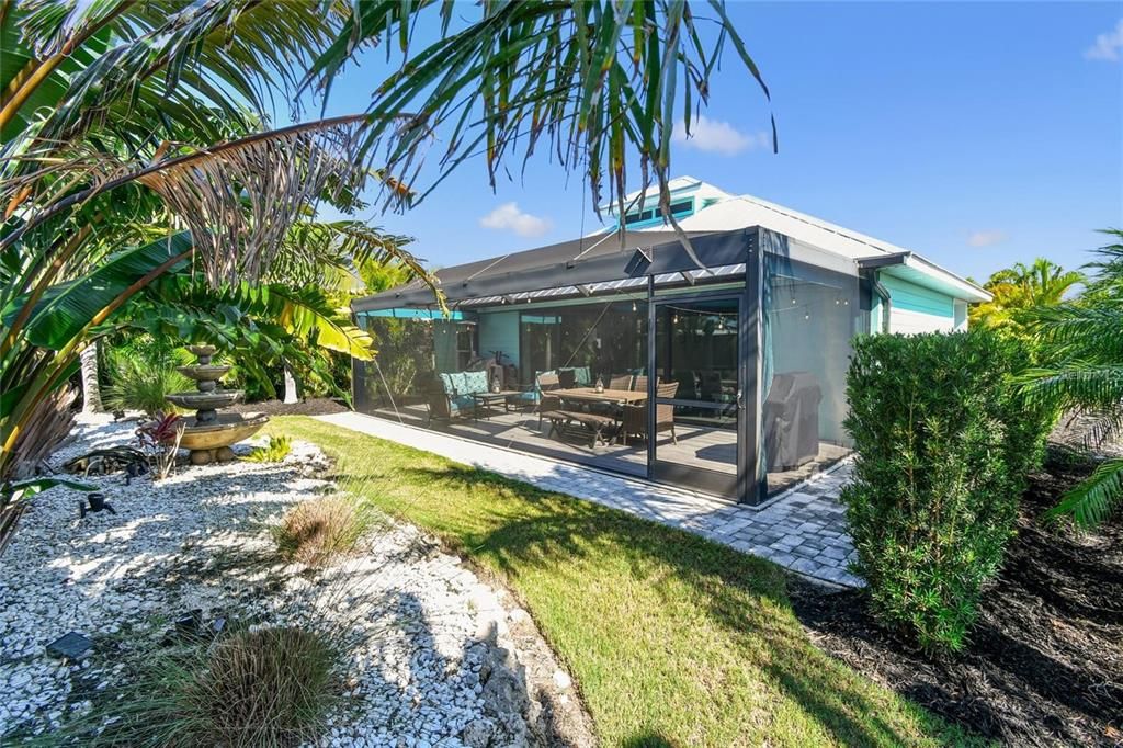 For Sale: $449,000 (1 beds, 1 baths, 1000 Square Feet)