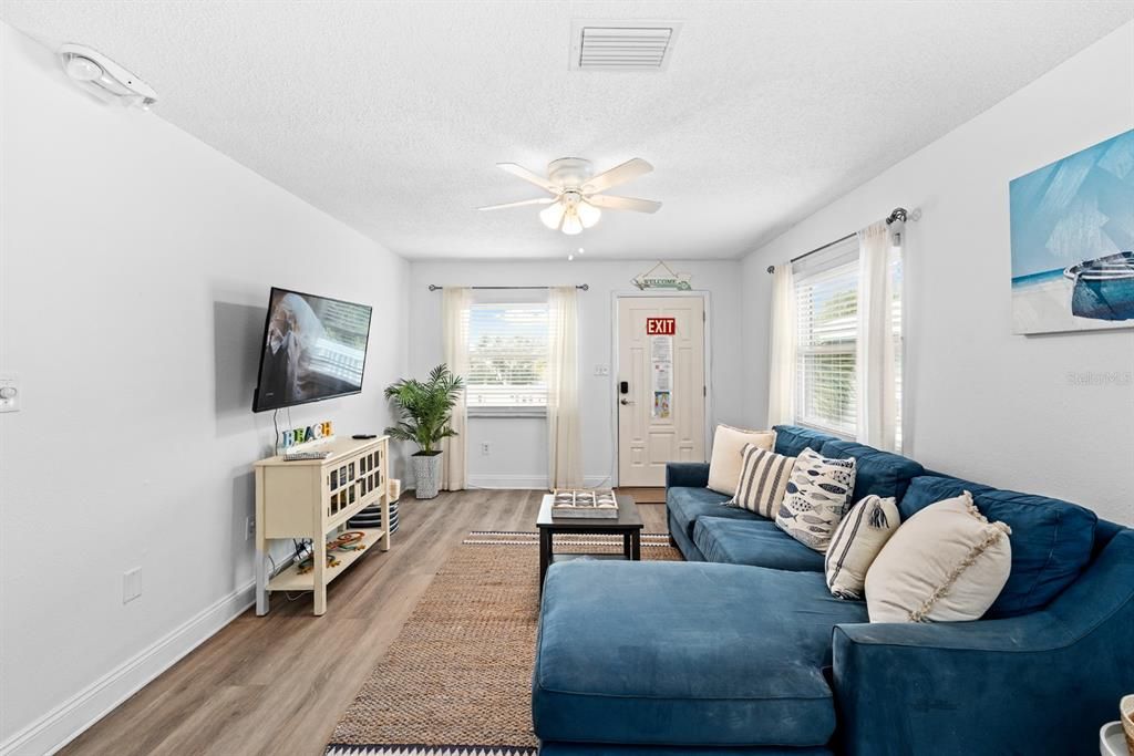 For Sale: $1,175,000 (4 beds, 0 baths, 1700 Square Feet)