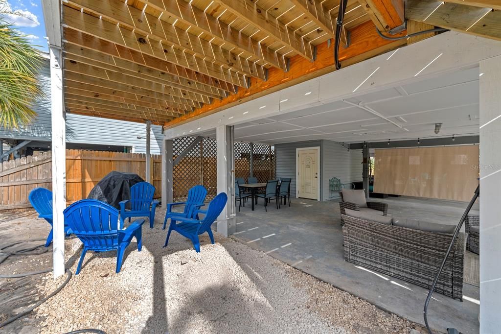 For Sale: $1,175,000 (4 beds, 0 baths, 1700 Square Feet)