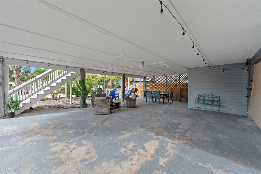 For Sale: $1,175,000 (4 beds, 0 baths, 1700 Square Feet)