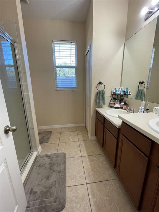 For Sale: $445,000 (3 beds, 2 baths, 1839 Square Feet)