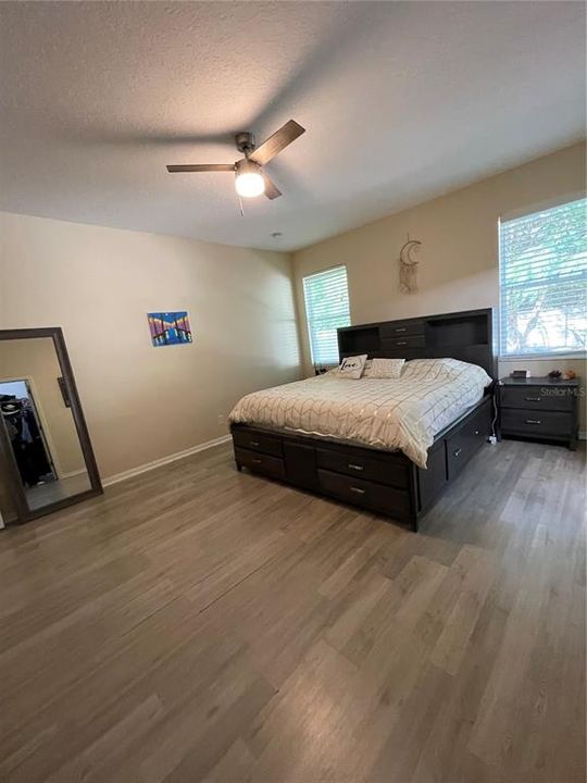 For Sale: $445,000 (3 beds, 2 baths, 1839 Square Feet)