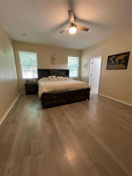 For Sale: $445,000 (3 beds, 2 baths, 1839 Square Feet)