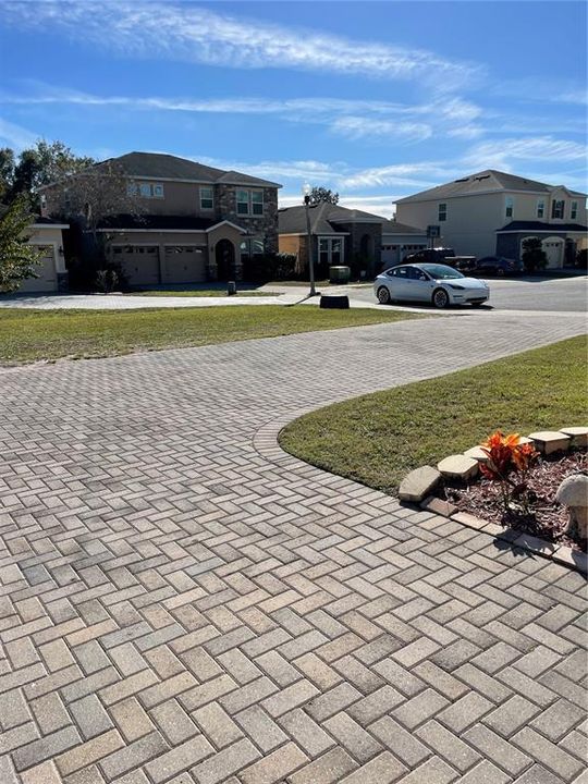 For Sale: $445,000 (3 beds, 2 baths, 1839 Square Feet)