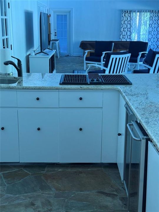 待售: $1,539,000 (6 贝兹, 4 浴室, 6550 平方英尺)