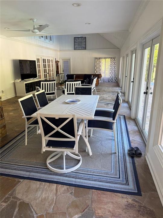 待售: $1,539,000 (6 贝兹, 4 浴室, 6550 平方英尺)