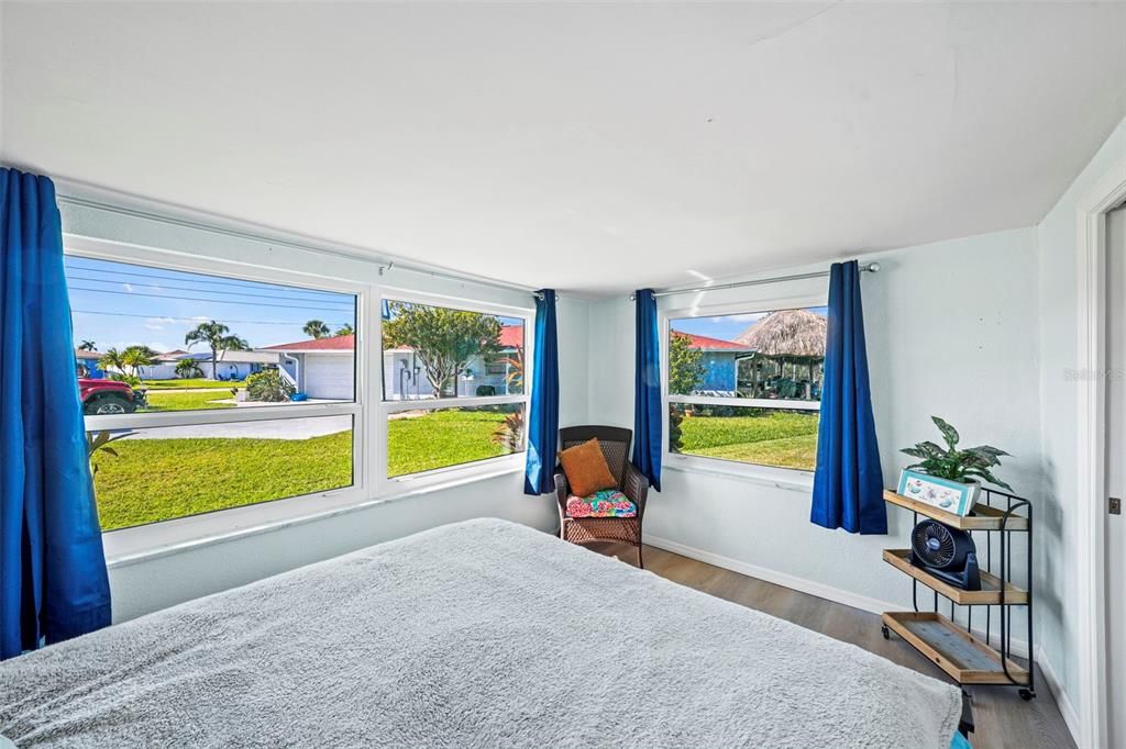 На продажу: $624,999 (3 спален, 2 ванн, 1311 Квадратных фут)