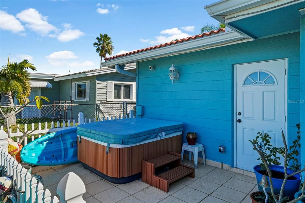 На продажу: $624,999 (3 спален, 2 ванн, 1311 Квадратных фут)