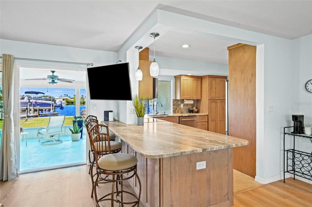 На продажу: $624,999 (3 спален, 2 ванн, 1311 Квадратных фут)