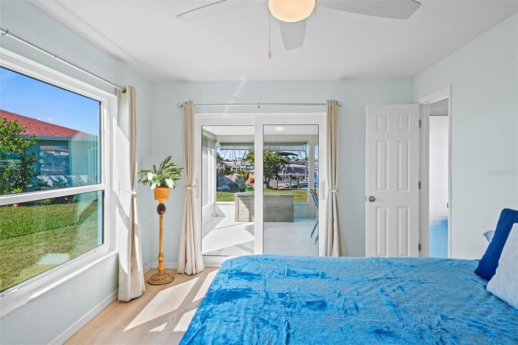 На продажу: $624,999 (3 спален, 2 ванн, 1311 Квадратных фут)