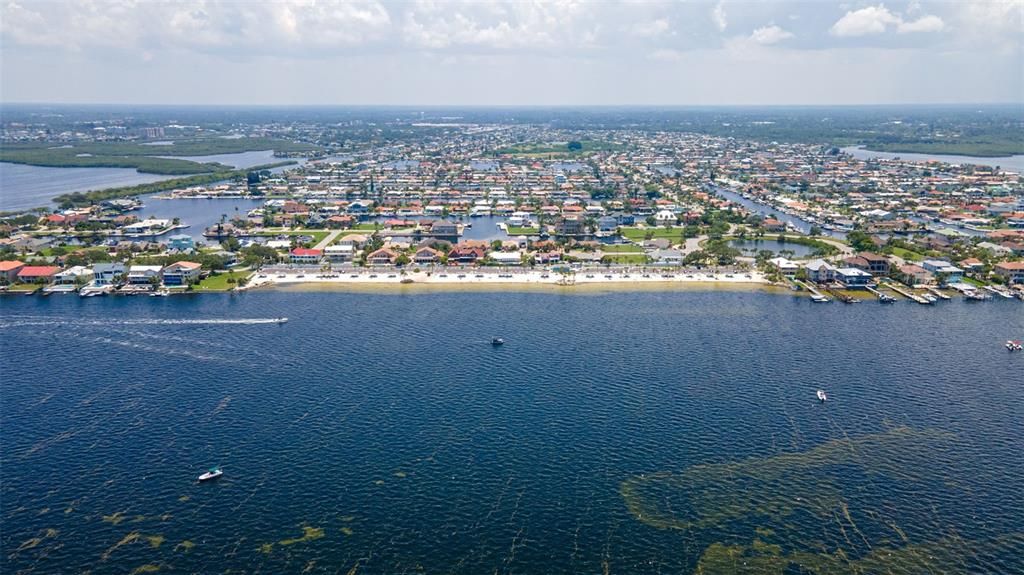 На продажу: $624,999 (3 спален, 2 ванн, 1311 Квадратных фут)