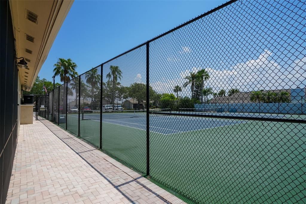 На продажу: $624,999 (3 спален, 2 ванн, 1311 Квадратных фут)