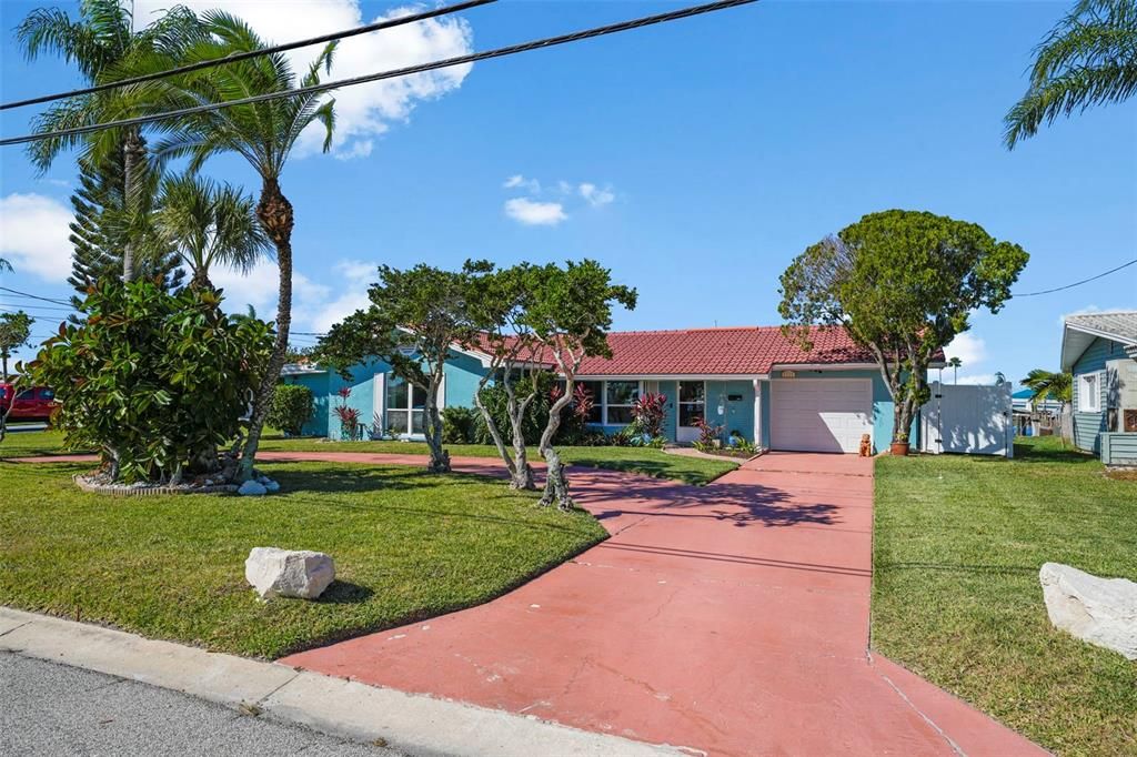 На продажу: $624,999 (3 спален, 2 ванн, 1311 Квадратных фут)