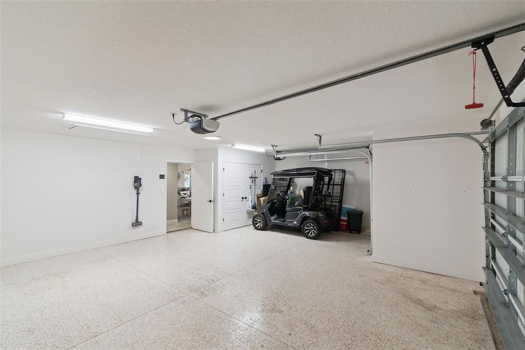 En Venta: $738,330 (3 camas, 3 baños, 1892 Pies cuadrados)