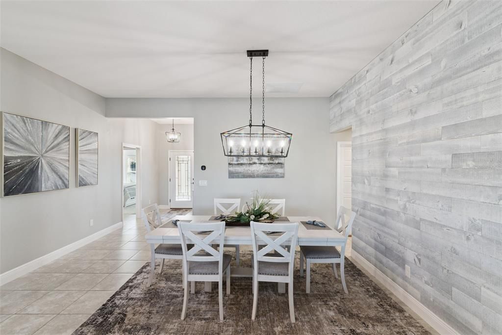 En Venta: $738,330 (3 camas, 3 baños, 1892 Pies cuadrados)