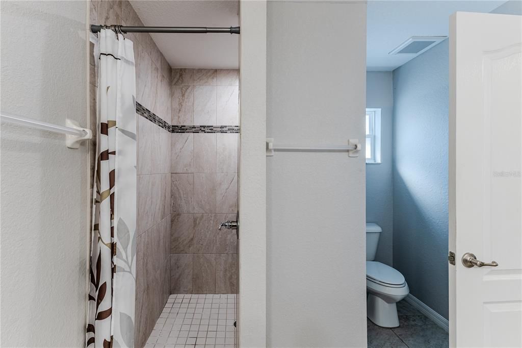 На продажу: $385,000 (3 спален, 2 ванн, 1955 Квадратных фут)