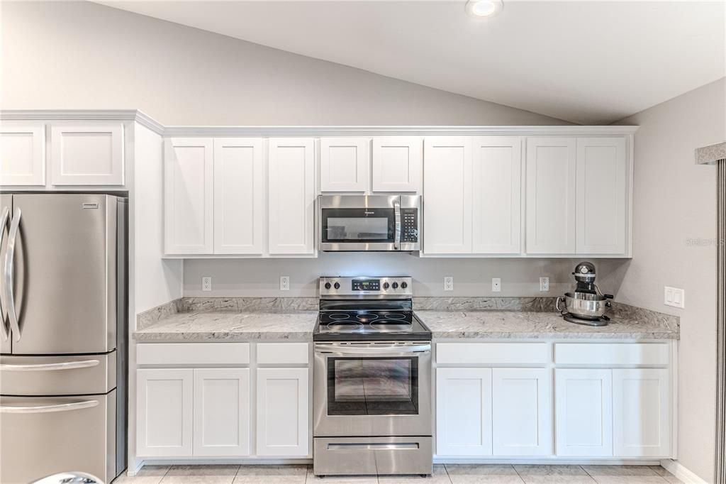 На продажу: $385,000 (3 спален, 2 ванн, 1955 Квадратных фут)