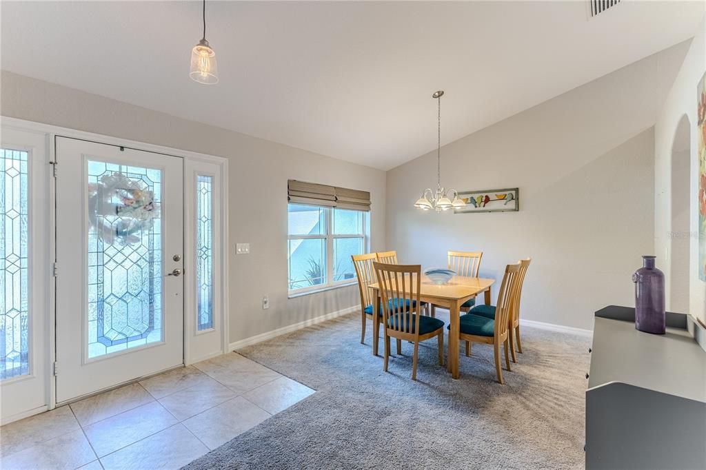 На продажу: $385,000 (3 спален, 2 ванн, 1955 Квадратных фут)