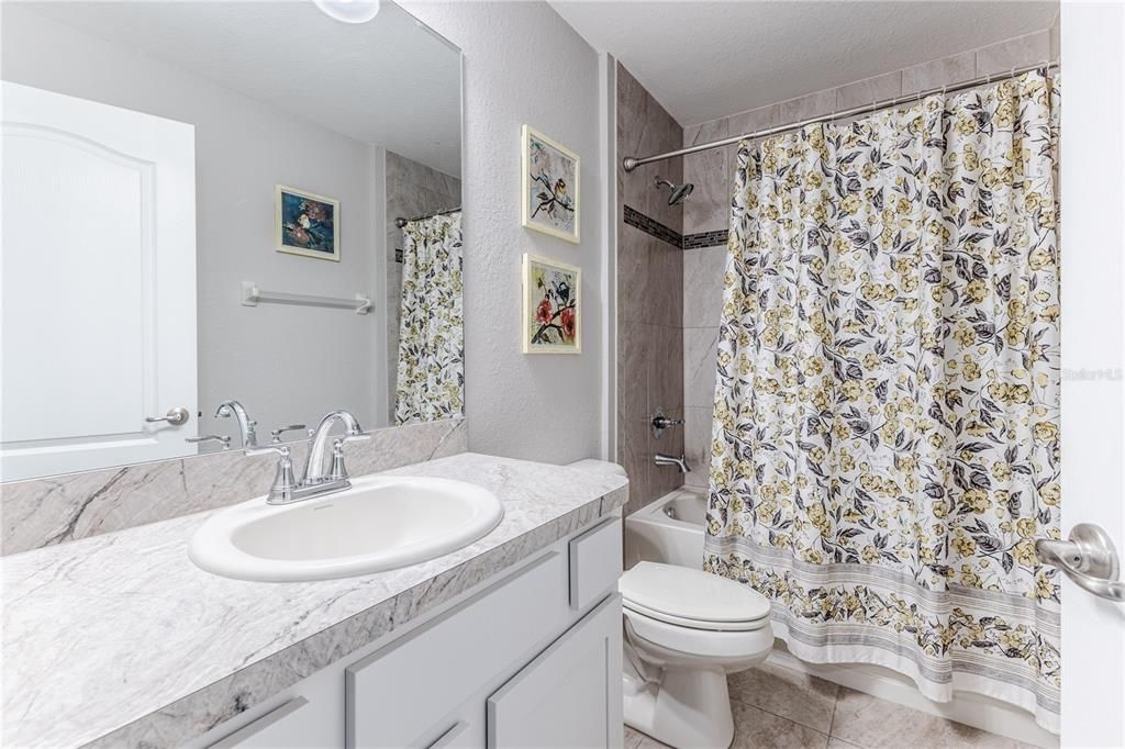 На продажу: $385,000 (3 спален, 2 ванн, 1955 Квадратных фут)