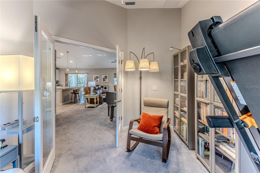 На продажу: $385,000 (3 спален, 2 ванн, 1955 Квадратных фут)