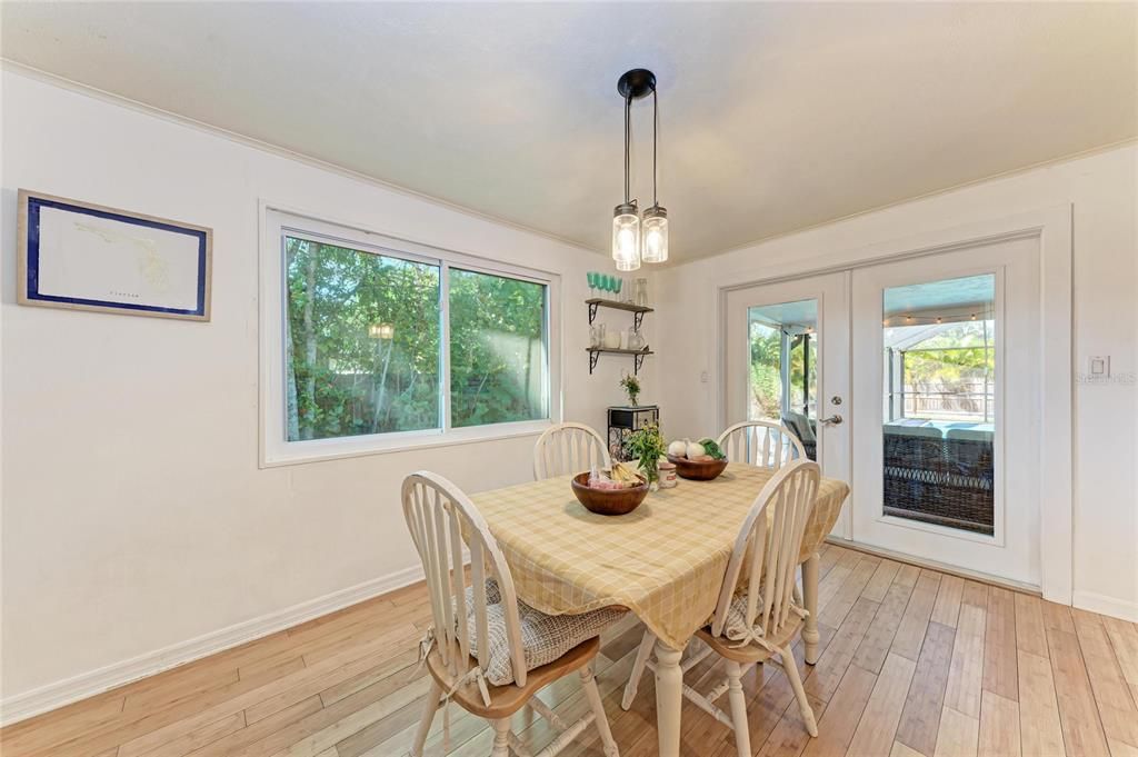 Active With Contract: $625,000 (2 beds, 2 baths, 1128 Square Feet)