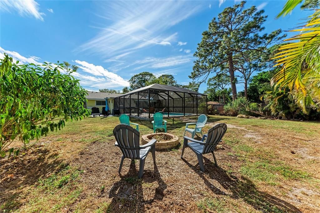 Active With Contract: $625,000 (2 beds, 2 baths, 1128 Square Feet)