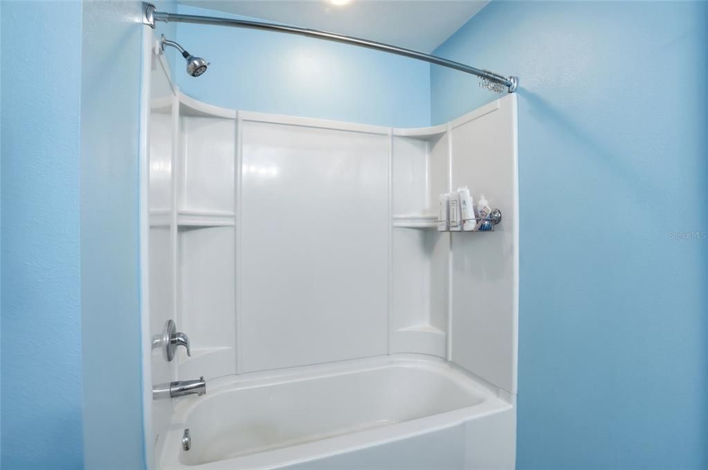 待售: $298,000 (3 贝兹, 2 浴室, 1378 平方英尺)