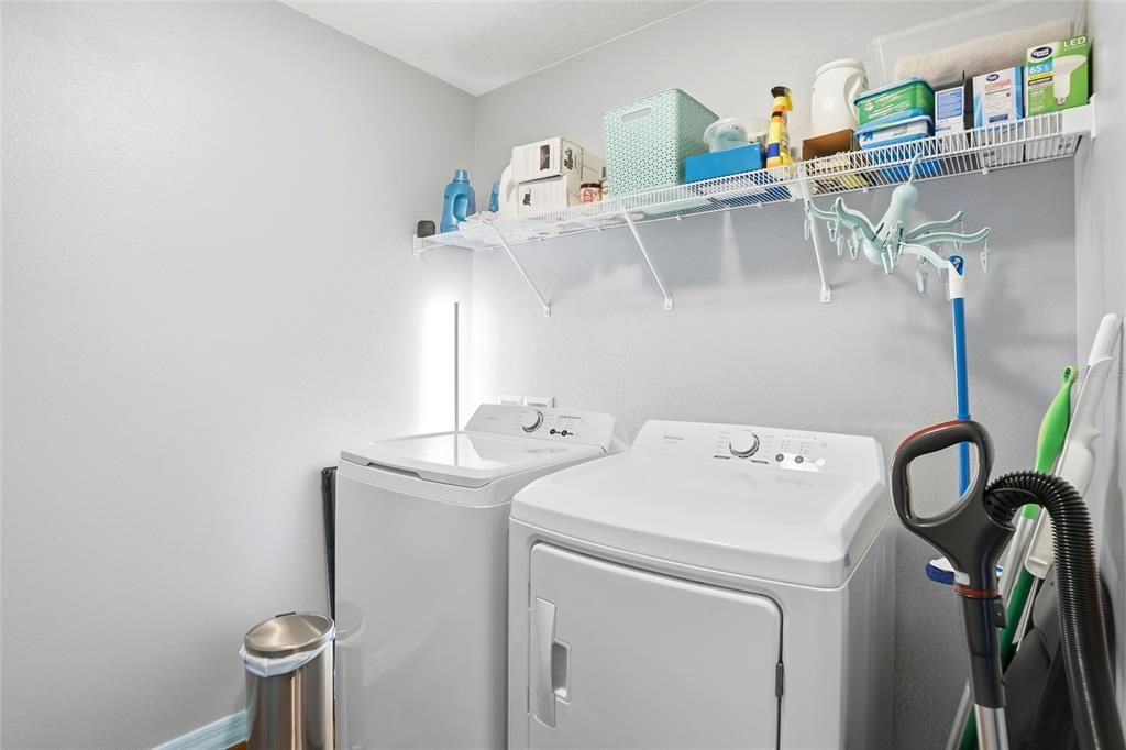 待售: $298,000 (3 贝兹, 2 浴室, 1378 平方英尺)