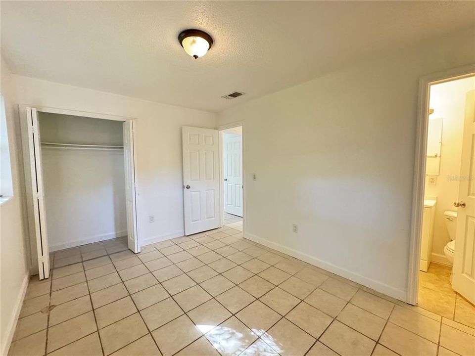 For Rent: $1,600 (2 beds, 2 baths, 972 Square Feet)