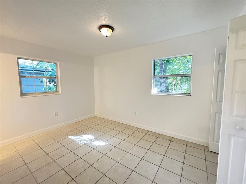 For Rent: $1,600 (2 beds, 2 baths, 972 Square Feet)