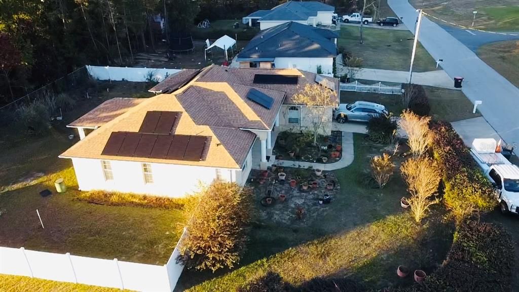 En Venta: $290,000 (2 camas, 2 baños, 2256 Pies cuadrados)