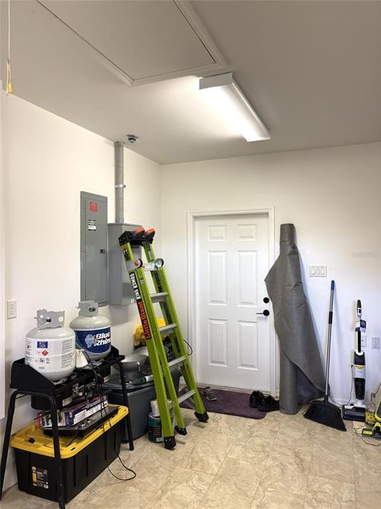 En Venta: $290,000 (2 camas, 2 baños, 2256 Pies cuadrados)