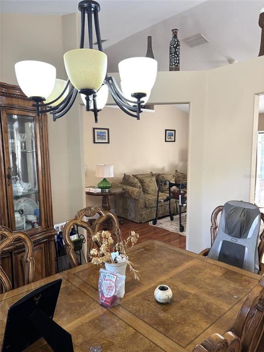 En Venta: $290,000 (2 camas, 2 baños, 2256 Pies cuadrados)