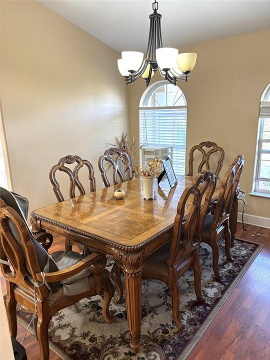 En Venta: $290,000 (2 camas, 2 baños, 2256 Pies cuadrados)