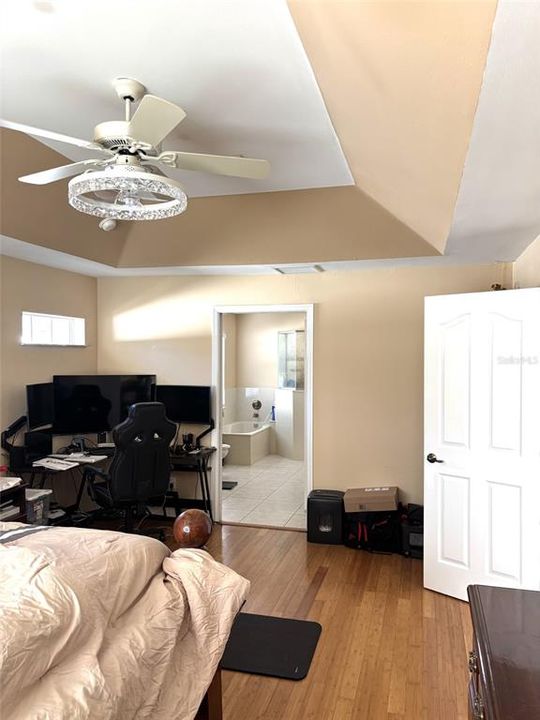 En Venta: $290,000 (2 camas, 2 baños, 2256 Pies cuadrados)