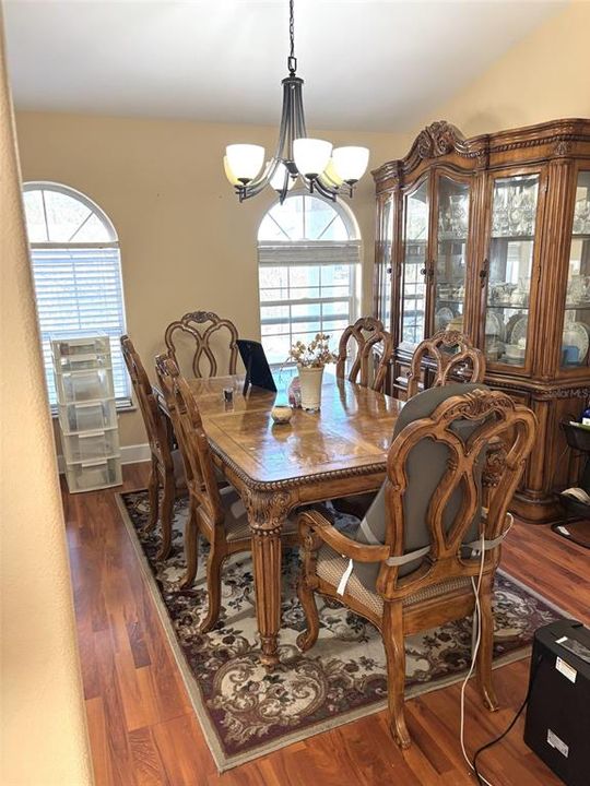 En Venta: $290,000 (2 camas, 2 baños, 2256 Pies cuadrados)