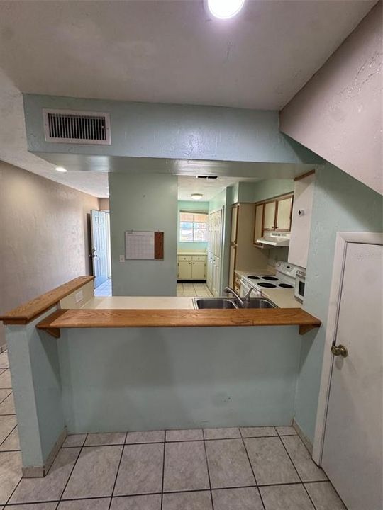 For Sale: $158,000 (2 beds, 2 baths, 1138 Square Feet)