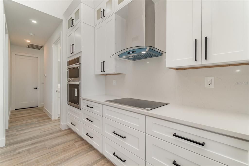 For Sale: $650,000 (4 beds, 3 baths, 2098 Square Feet)