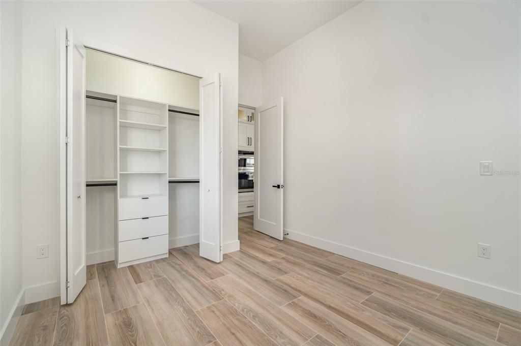 For Sale: $650,000 (4 beds, 3 baths, 2098 Square Feet)