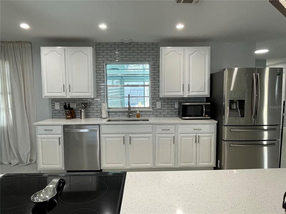 待售: $449,000 (3 贝兹, 2 浴室, 1596 平方英尺)