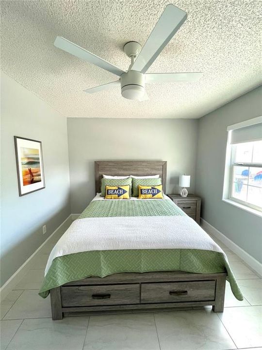 待售: $449,000 (3 贝兹, 2 浴室, 1596 平方英尺)