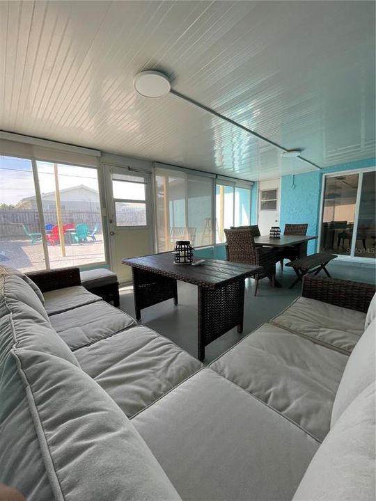 待售: $449,000 (3 贝兹, 2 浴室, 1596 平方英尺)